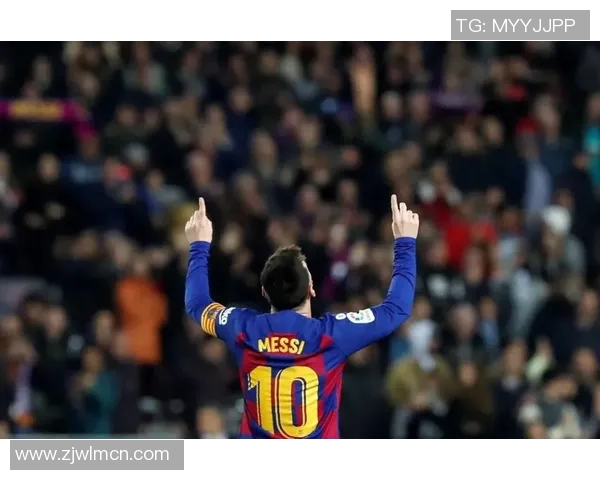 足球传奇人物的辉煌岁月与不朽足迹：从贝利到梅西的历史跨越